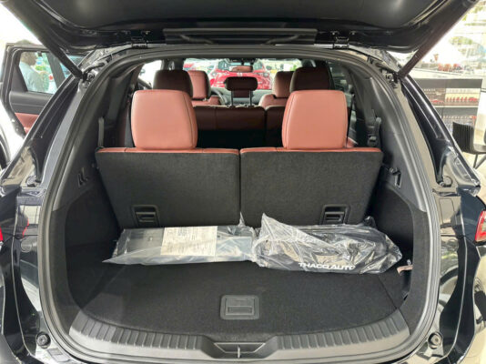 anh thuc te mazda cx 8 11