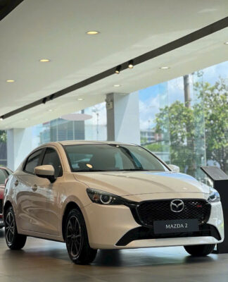 mazda 2 8